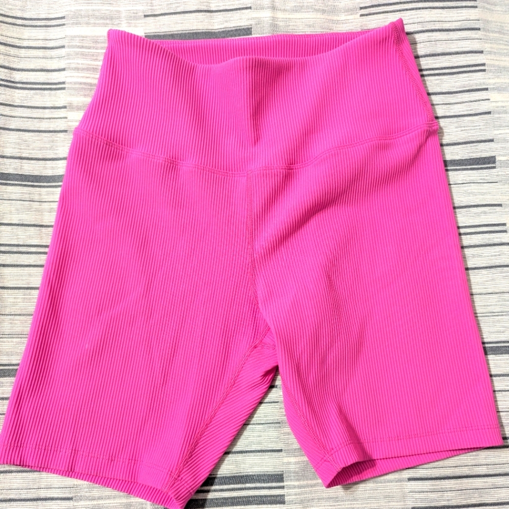 Zyai Women's Pink Ribbed Biker Shorts